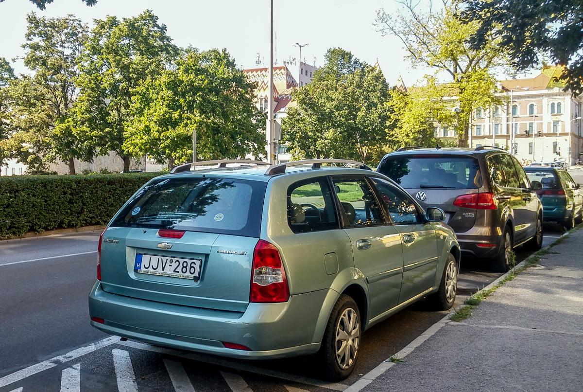 Chevrolet Lacetti Wagon (Rückansicht). Foto: Pécs (Hu), August, 2019