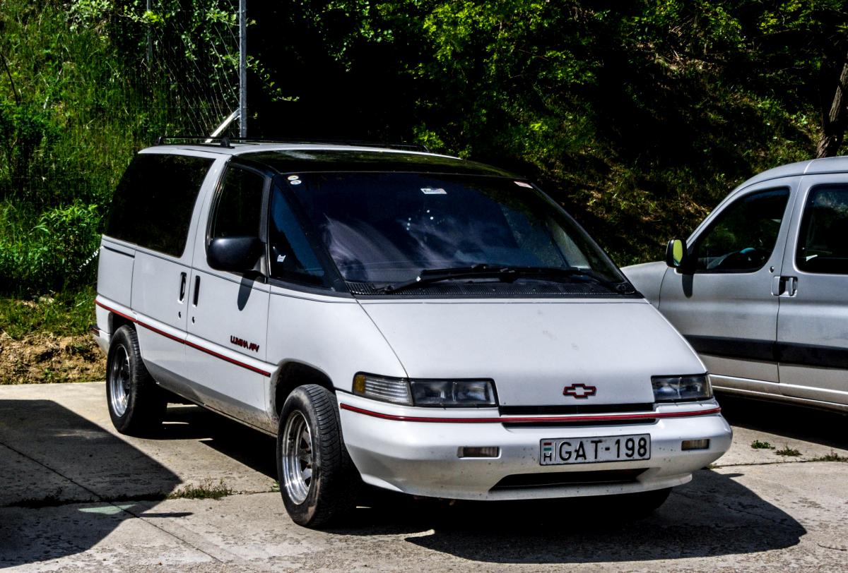 Chevrolet Lumina APV, eine der markanten Familien-Vans, aufgenommen am 14.05.2017.