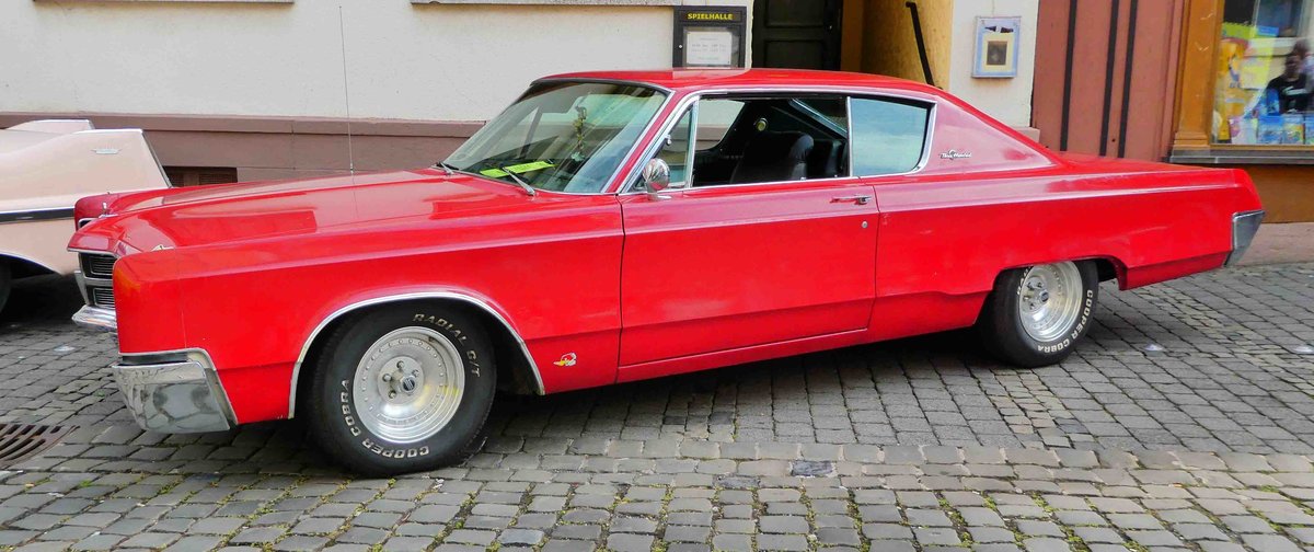 =Chrysler 300, Bj. 1967, 5200 ccm, 250 PS, ausgestellt beim Sockenmarkt in Lauterbach, 09-2018