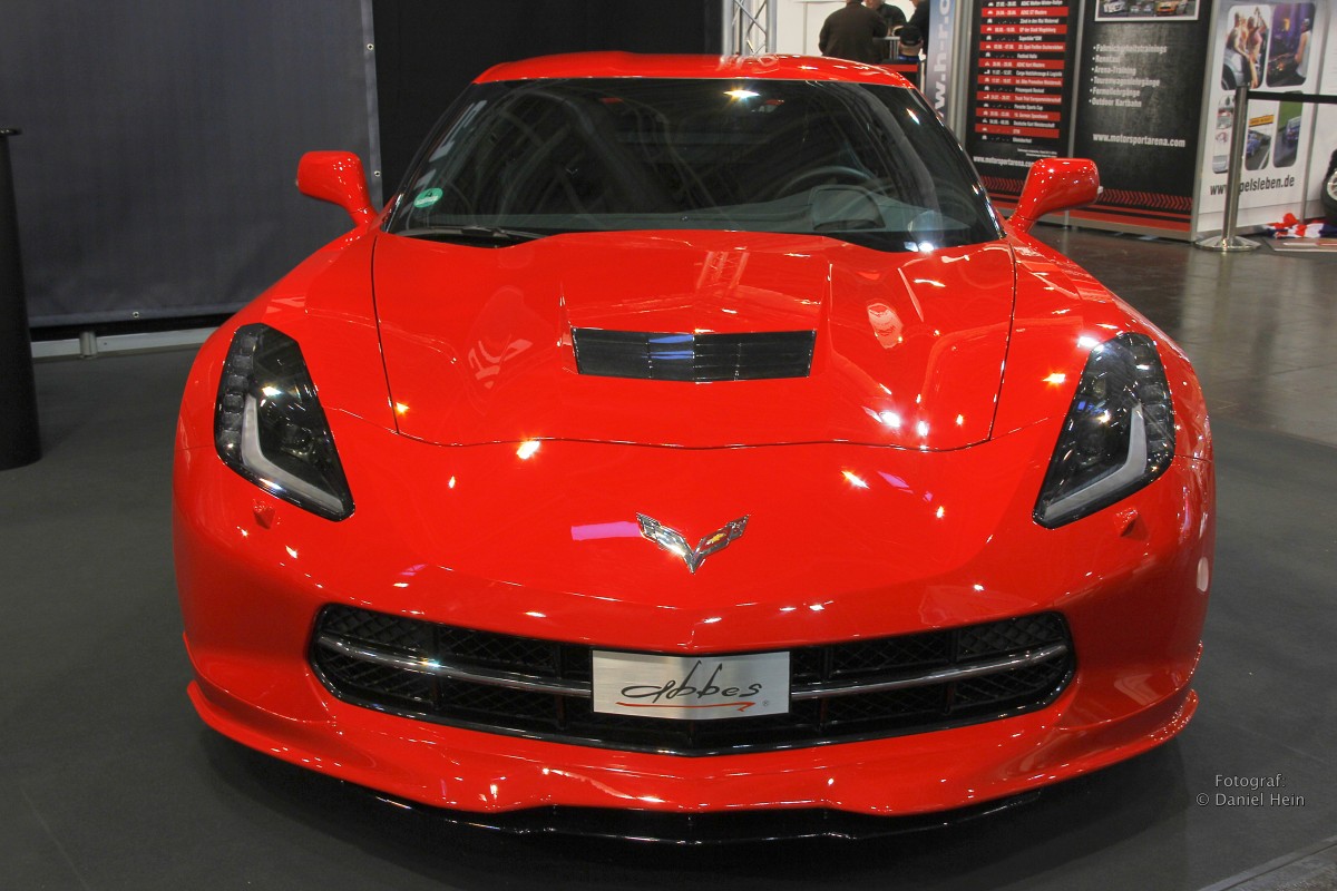 Corvette in Rot auf der Essen Motor Show 2014.