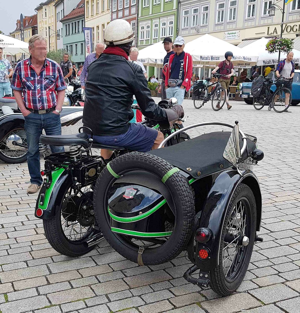 =D-Rad mit Seitenwagen, gesehen bei den Meiningen Classic 2022 im Juli