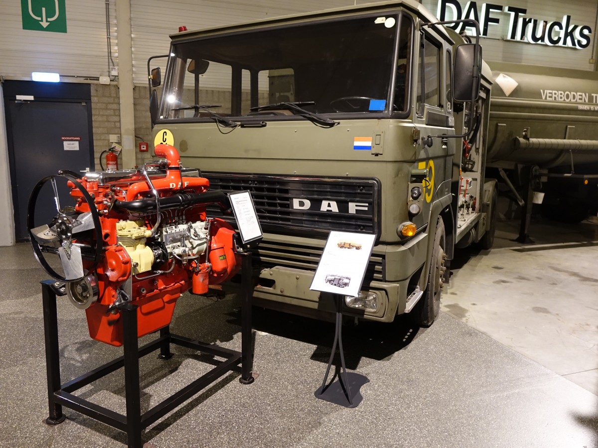 DAF FT 1600 LF und Auflieger RE 8-14, Baujahr 1976, DAF DF 615 Dieselmotor (02.05.2015)