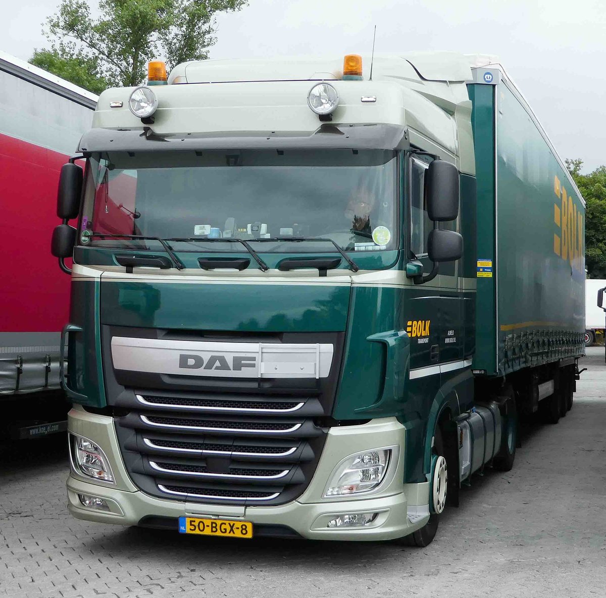 =DAF-Sattelzug von BOLK-Transport rastet im Juni 2018 an der A 7