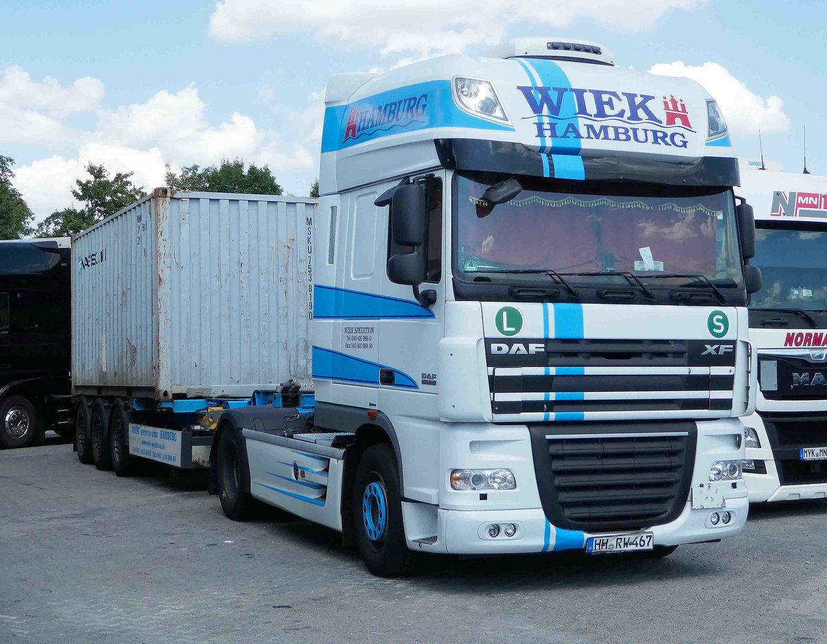 =DAF XF-Sattelzug der Spedition WIECK rastet an der A 7, Juli 2018