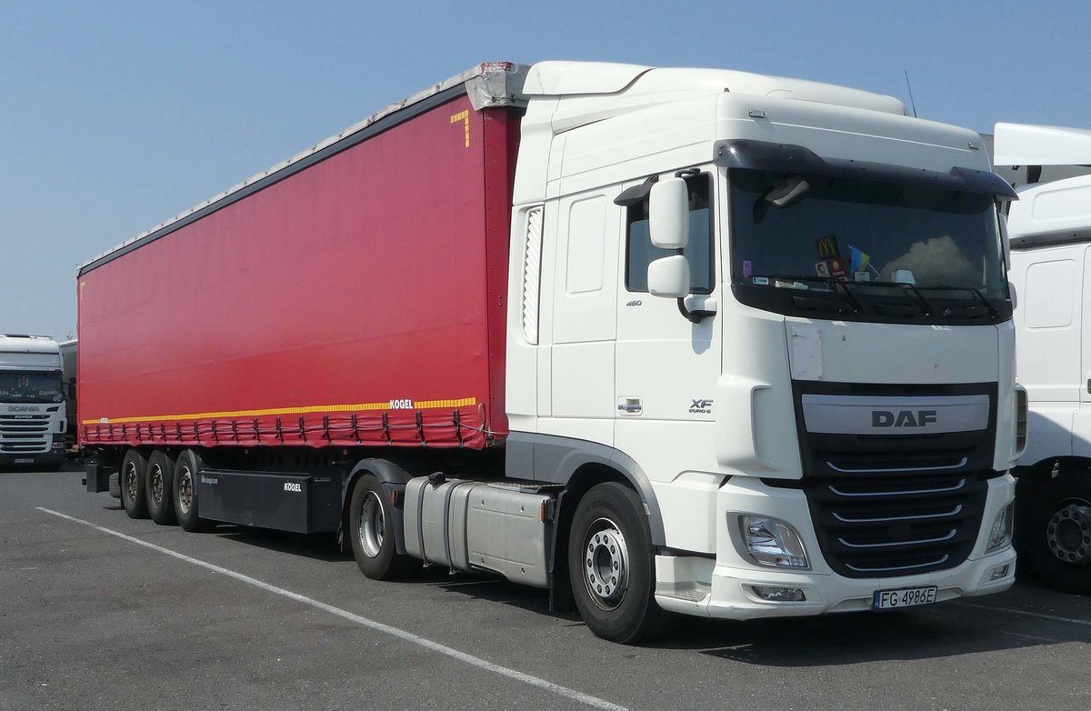 =DAF XF steht auf einem Rastplatz an der A 45, 8-2019