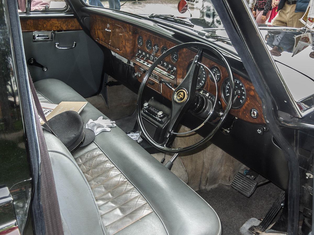 Daimler DS420G (Interieur), angeblich das Lieblingsauto von Elisabeth II. Foto: IV. Balatonfüred COncours d'Elegance, Mail 2017