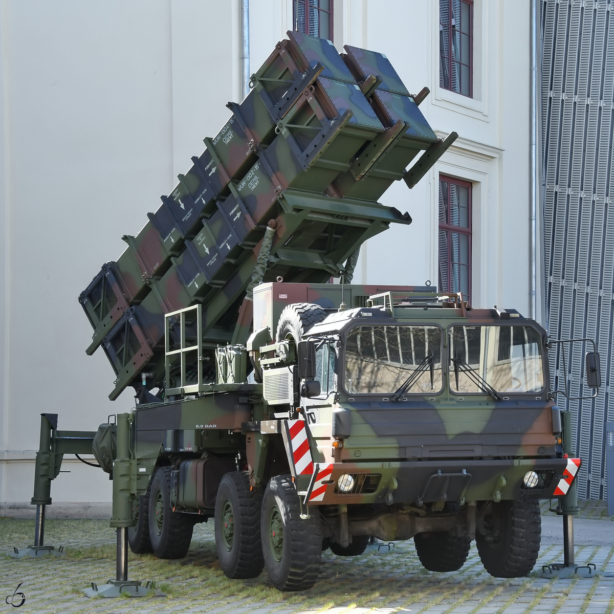 Das bodengestützte Kurzstrecken-Flugabwehrraketen-System MIM-104  Patriot  im Militärhistorischen Museum der Bundeswehr. (Dresden, April 2018)