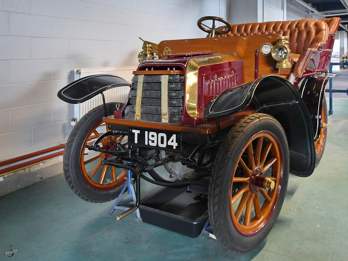 Das von der Imperial Autocar Manufacturing Company Ltd. 1904 in Handarbeit gebaute Touring Car ist vermutlich das einzig erhaltene Fahrzeug dieses Herstellers. (Museum of Science and Industry Manchester, Mai 2019)