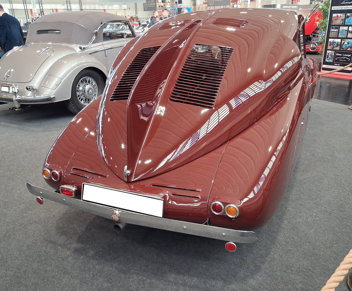 Das markante Fahrzeugheck eines Tatra T87 aus dem Jahr 1939. Techno Classica Salon in Dortmund am 25.09.2026.