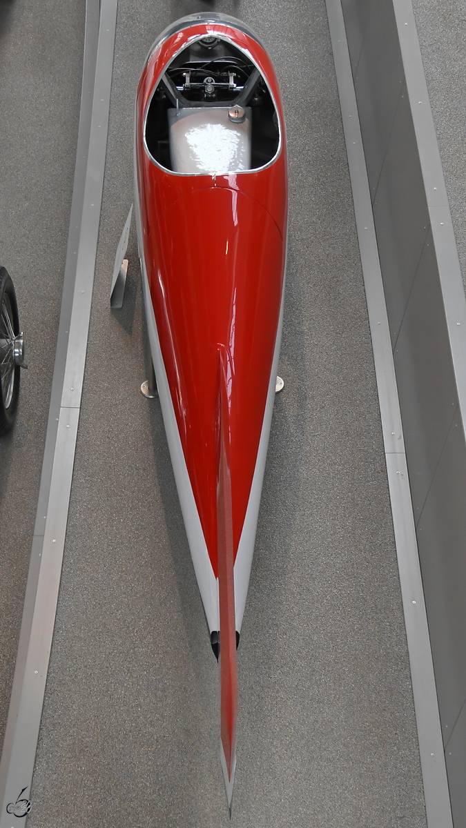 Das NSU Weltrekordmotorrad Delphin III aus dem Jahr 1956, so gesehen Mitte August 2020 im Verkehrszentrum des Deutschen Museums München.