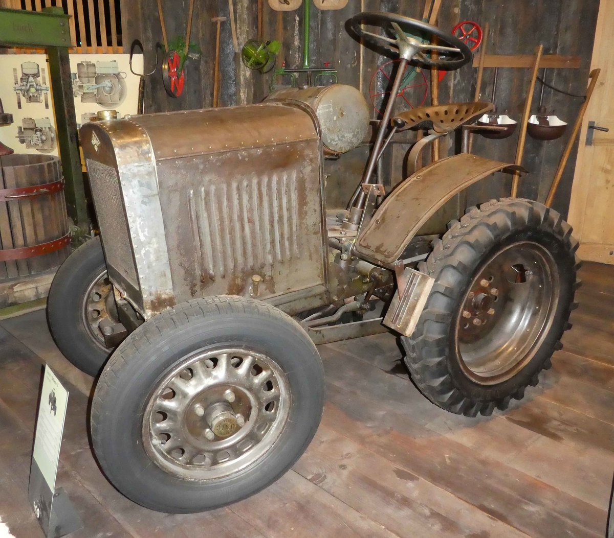 =David - D 4 Serie 2 (gefertigt in Tours/F), Bj. 1932, 1670 ccm, 10 PS, ausgestellt im Auto & Traktor-Museum-Bodensee, 10-2019