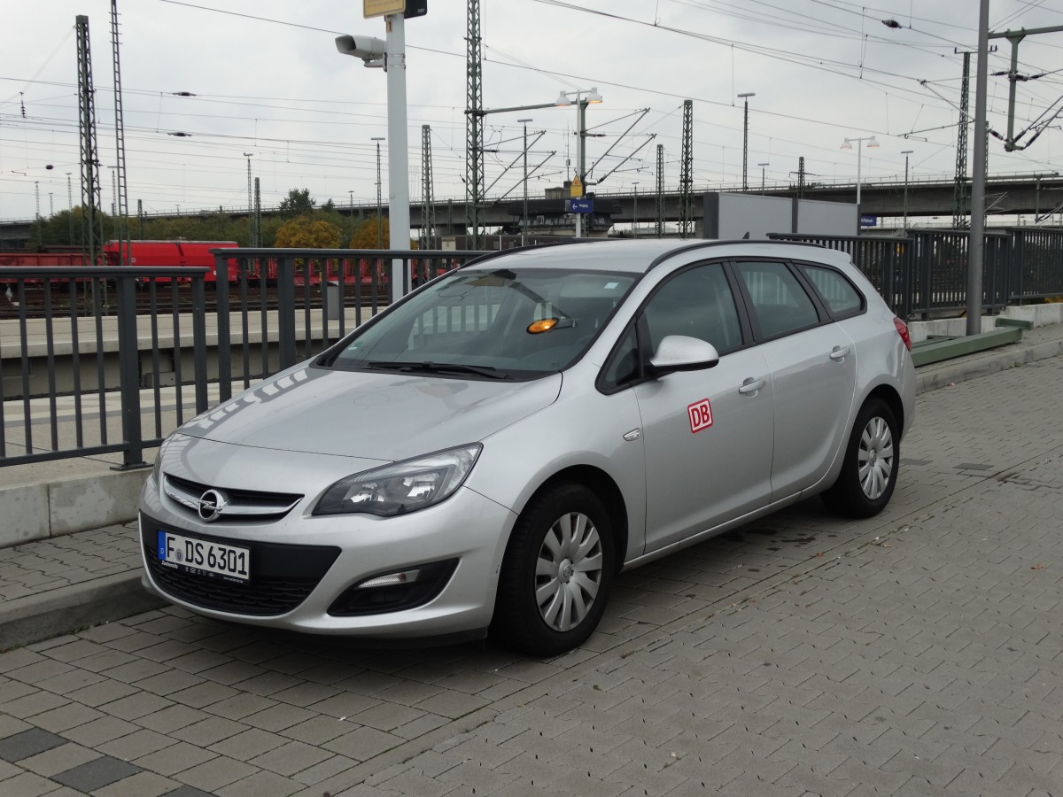 DB Opel Astra am 25.10.15 in Mannheim Arena/Maimarkt