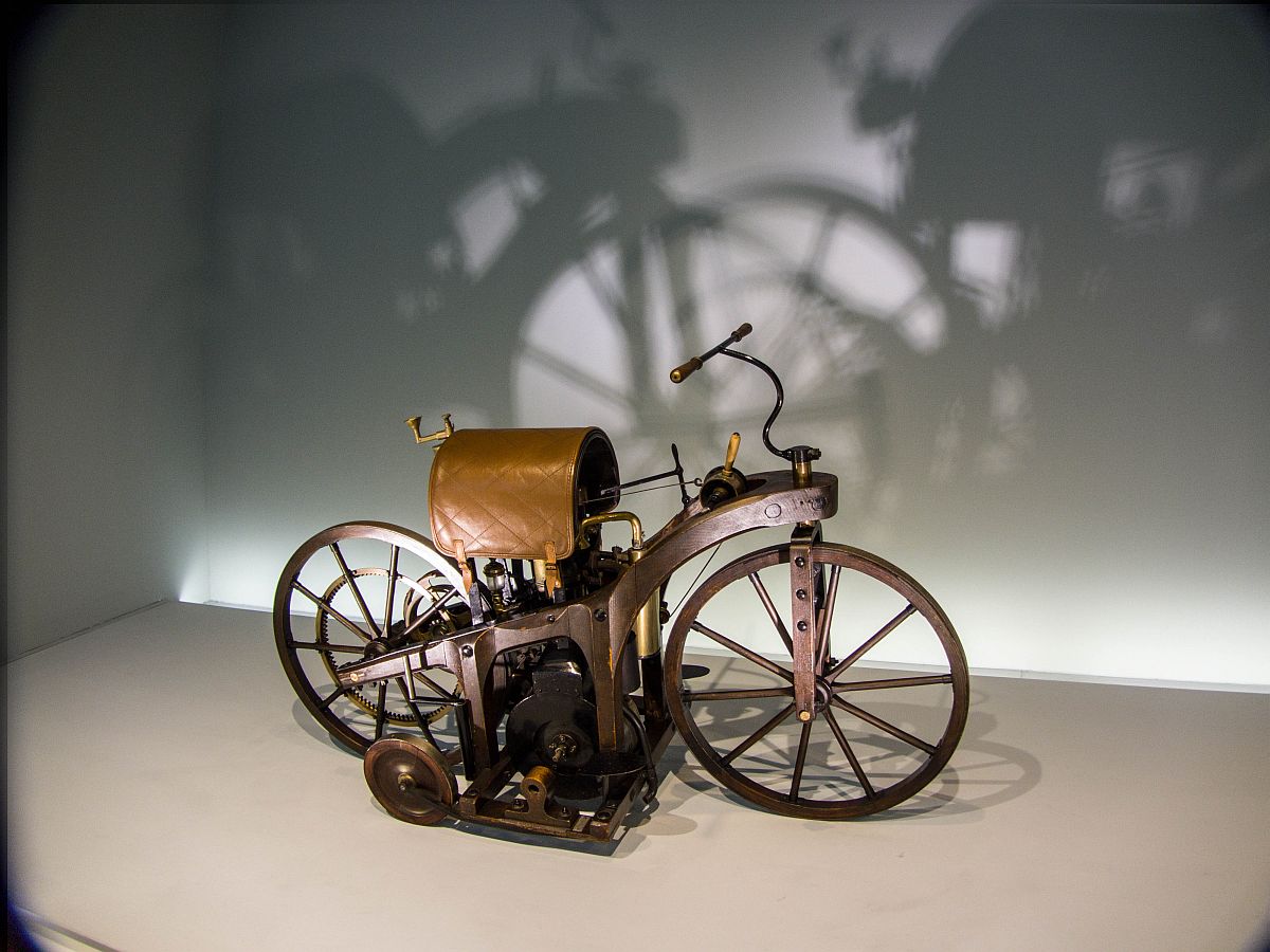 Der Daimler Reitwagen. Foto: MErcedes-Benz Museum: 30.11.2013