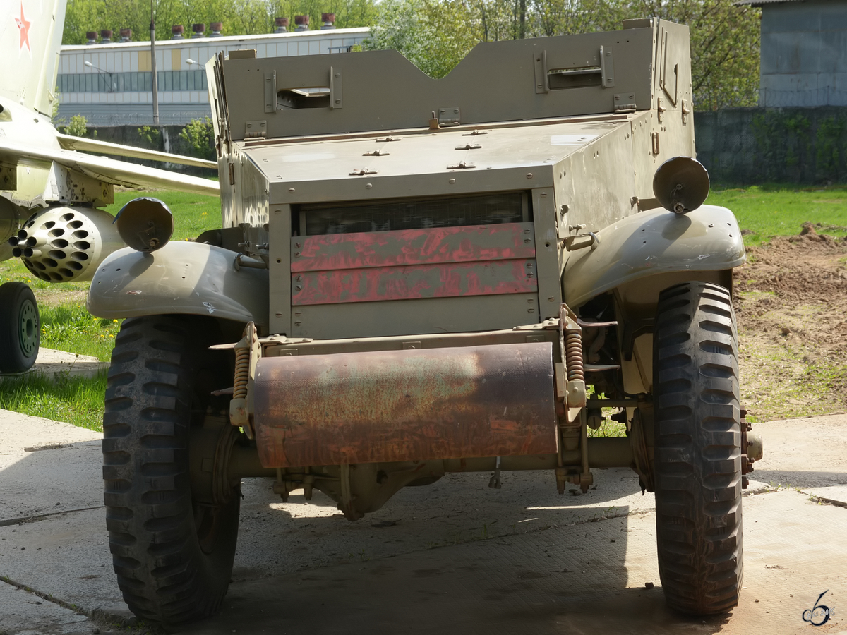 Der gepanzerte Truppentransporter M3 (Halbkettenfahrzeug) im Technikmuseum Vadim Zadorozhny (Moskau, Mai 2016)