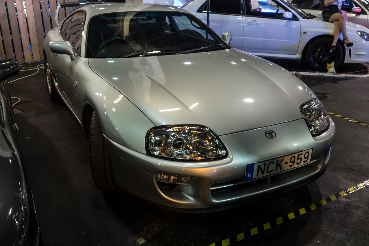 Der legendäre Toyota Supra A80 auf der Auto Motor und Tuning Show Budapest in März 2019.