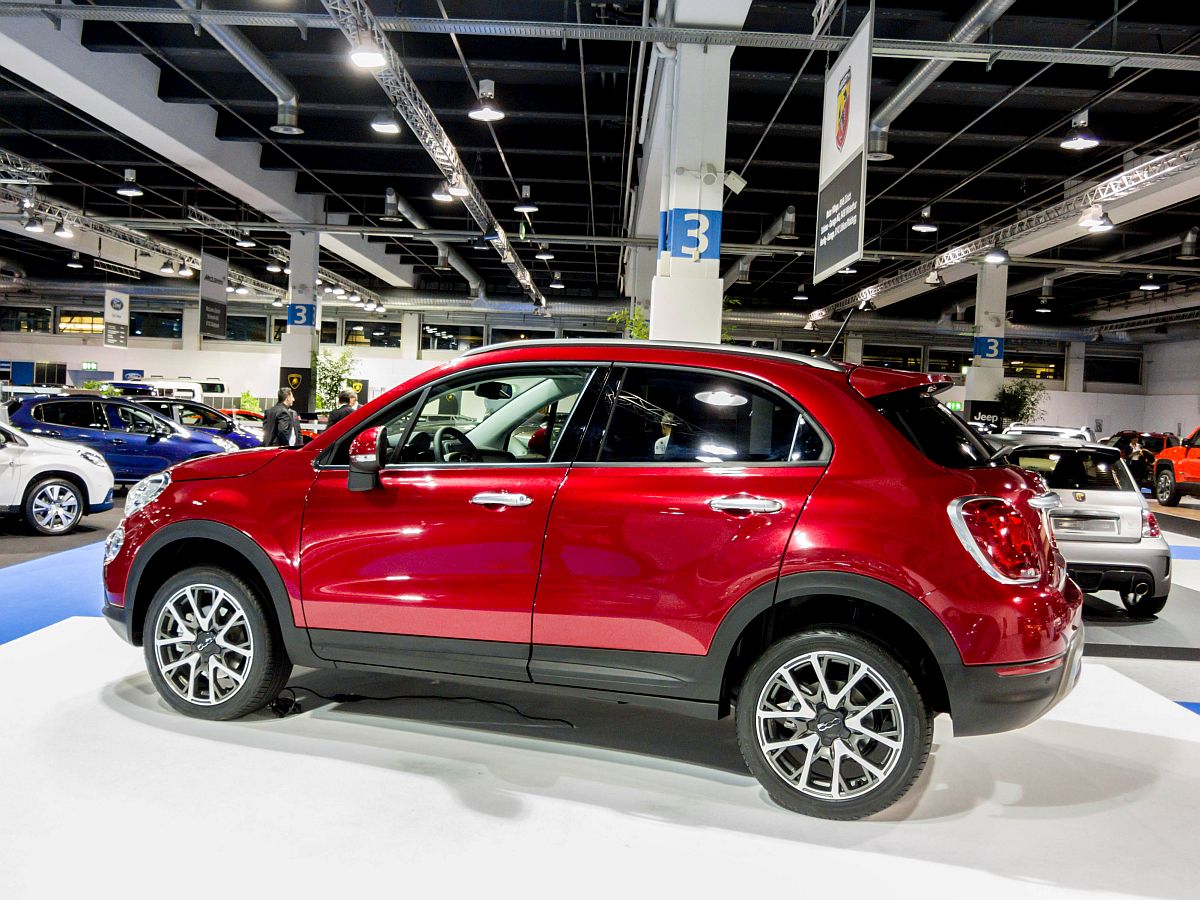 Der neue Fiat 500X (Seitenansicht), gesehen auf dem Auto Zürich 2014