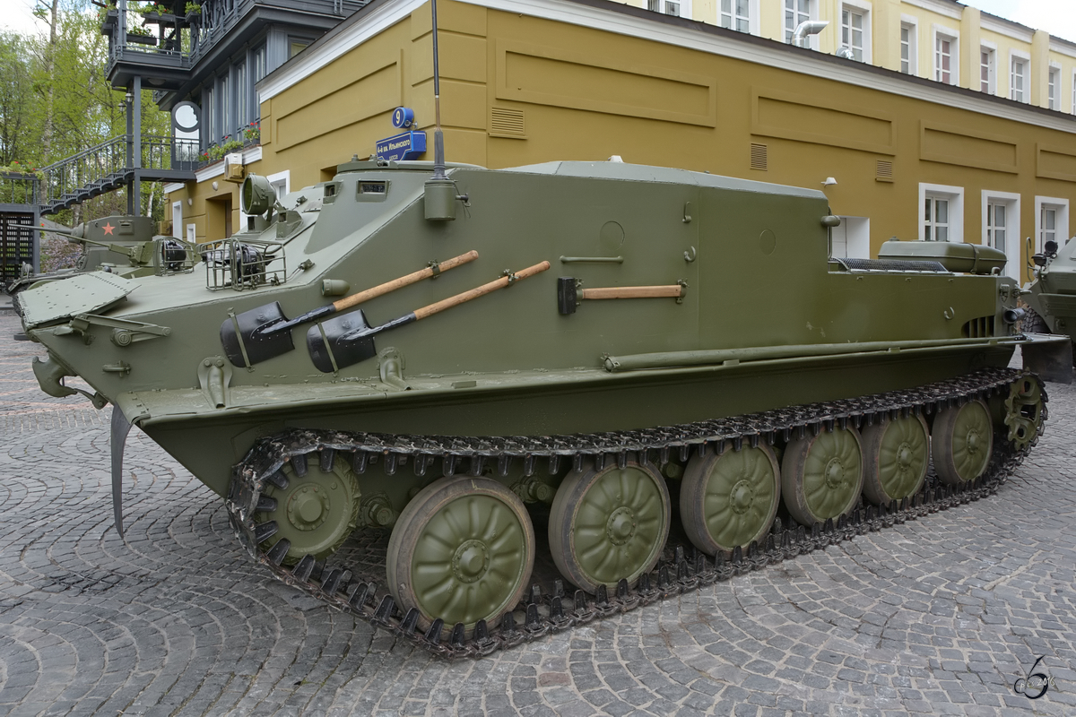 Der Transportpanzer BTR-50 im Technikmuseum Vadim Zadorozhny (Moskau, Mai 2016)