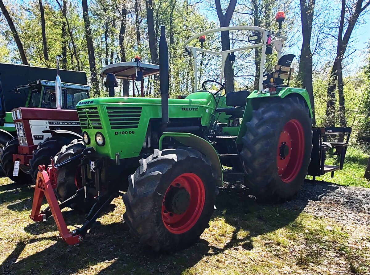 =Deutz D 10006, ausgestellt bei der Oldtimerschau in Wasenberg, 05-2025