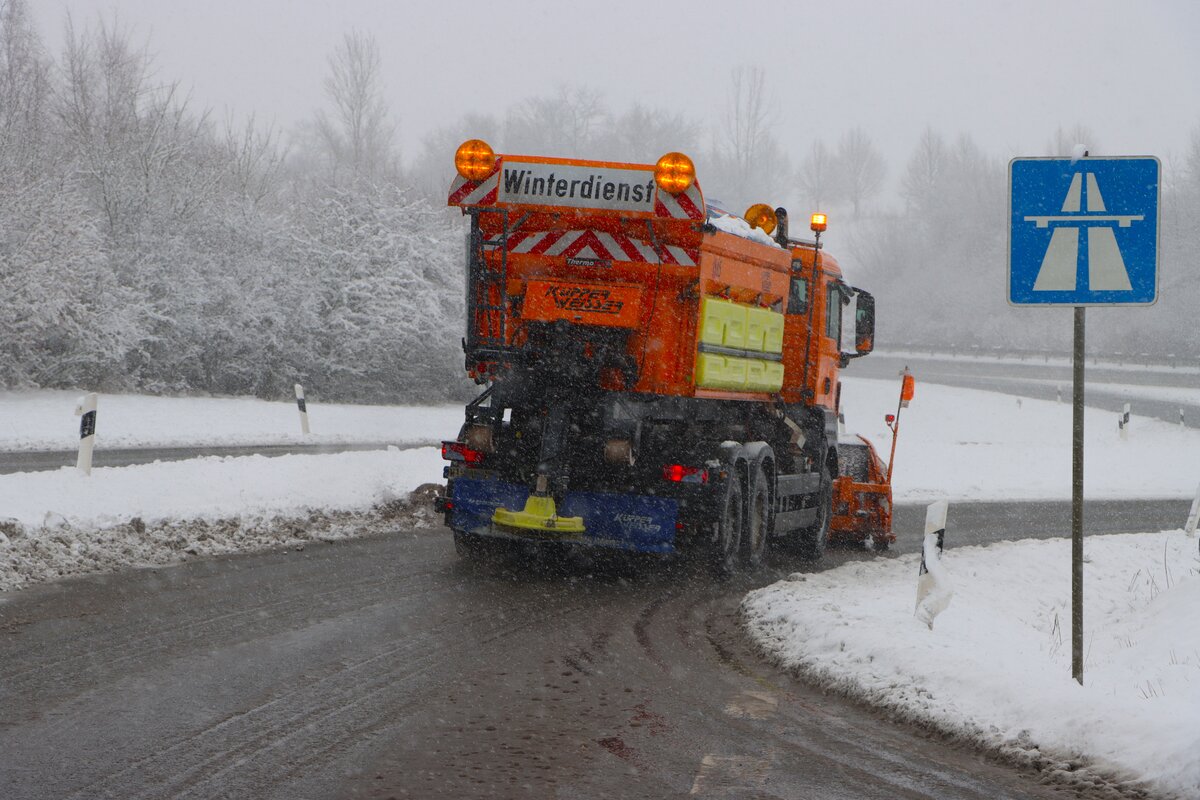 Die Autobahn Gmbh Autobahnmeisterei Langenselbold MAN TGS Winterdienstfahrzeug am 26.01.26 in Langenselbold West