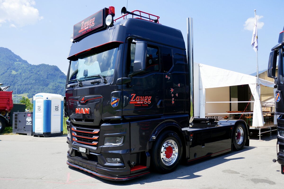 Die MAN Zugmaschine von Zaugg am 27.6.26 beim Trucker Festival in Interlaken.