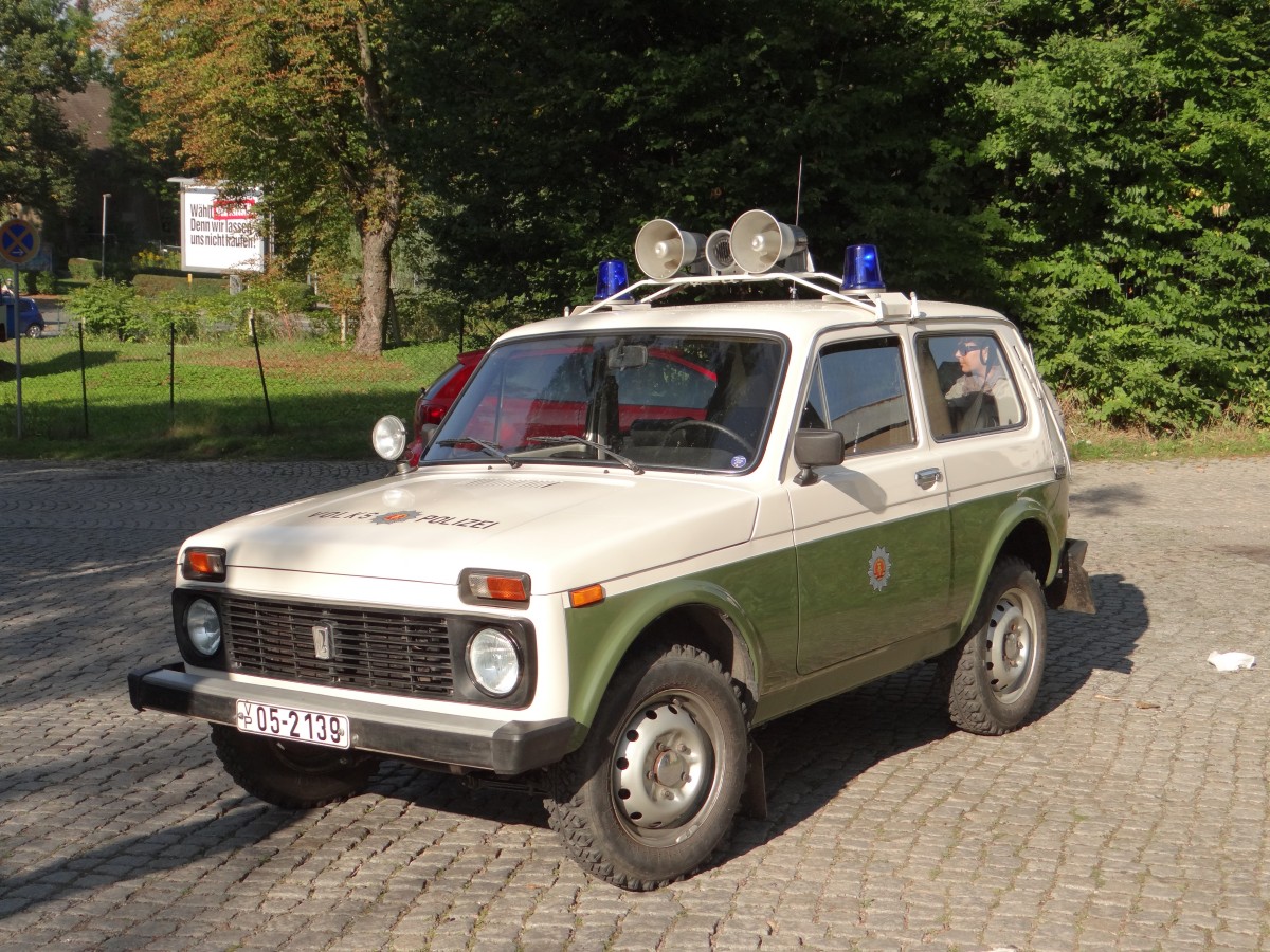 Diesen Lada Niva der Volkspolizei, sah man in Chemnitz-Hilbersdorf zum 22 Heizhausfest am 14.09.13