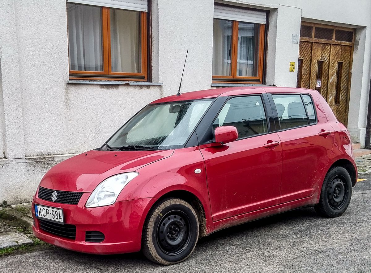Diesen Suzuki Swift Mk3 habe ich in Dezember 2020 gesehen.