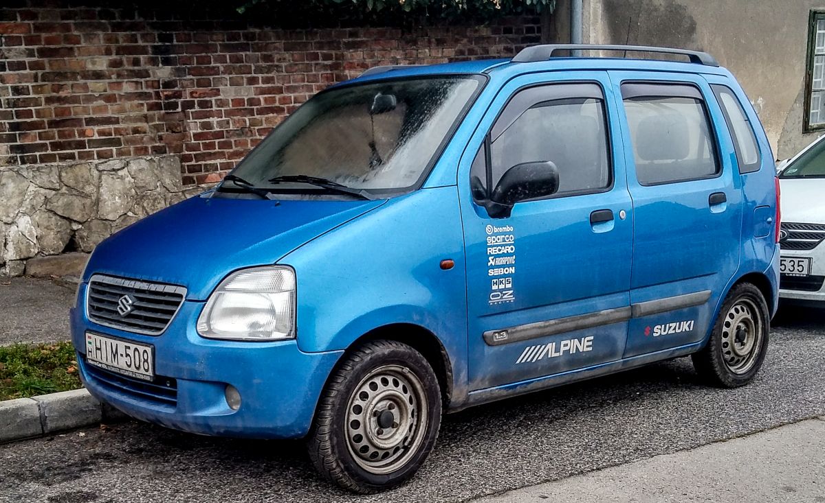 Diesen Suzuki Wagon R+ (Sky Blue Farbe) habe ich in Dezember 2020 aufgenommen.