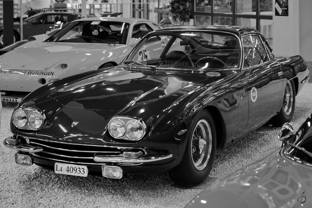 Dieser Lamborghini 350 GT mit der Fahrgestellnummer 0105 wurde am 31. März 1964 von Ferruccio Lamborghini höchst persönlich auf dem Genfer Automobilsalon verkauft. (Auto- und Technikmuseum Sinsheim, Dezember 2014)