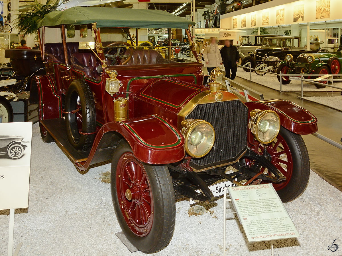 Dieser Mercedes 22/50 aus dem Jahr 1912 steht im Auto- und Technikmuseum Sinsheim. (Dezember 2014)