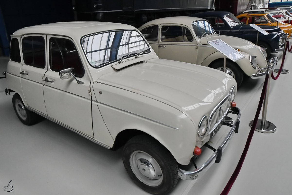 Dieser Renault 4 war im November 2022 im Oldtimermuseum Prora zu sehen.