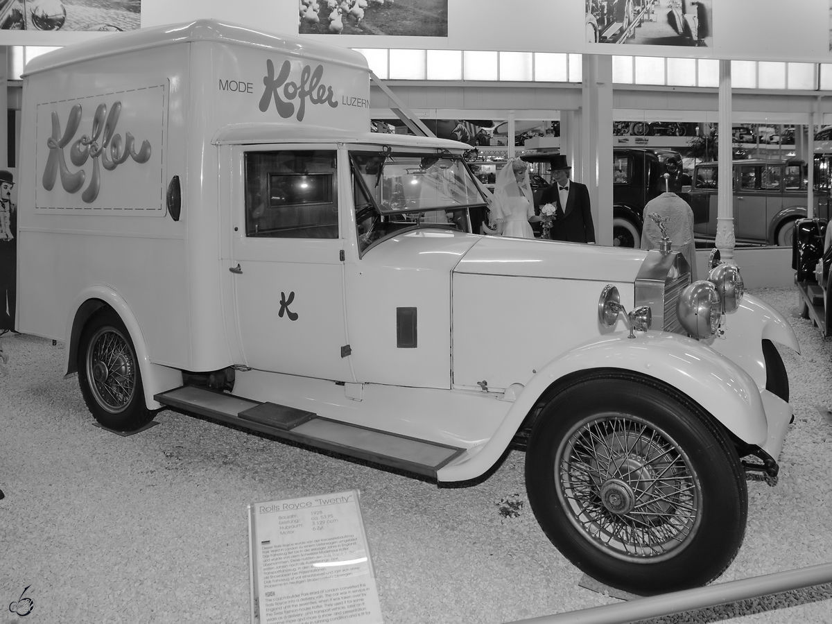Dieser Rolls Royce Twenty wurde 1928 von der Karosseriebaufirma Park Ward in London zu einem Lieferwagen umgebaut. (Auto- und Technikmuseum Sinsheim, Dezember 2014)