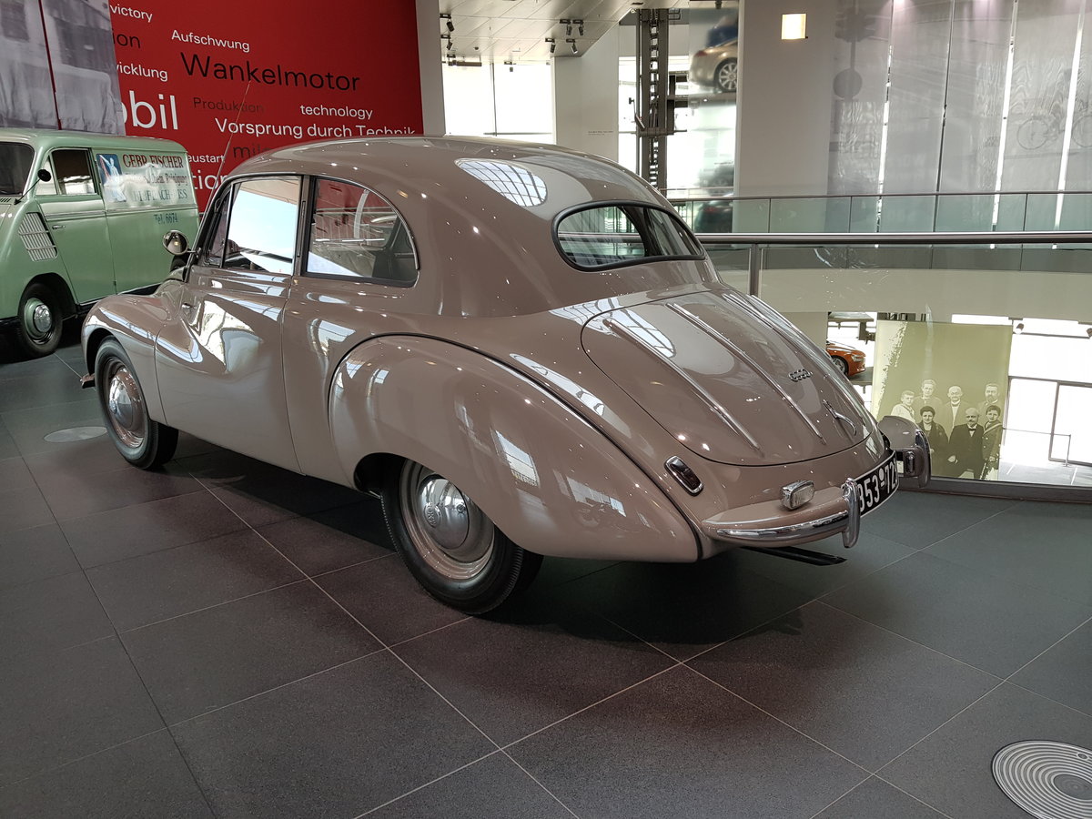 =DKW F 89 Meisterklasse, steht im Audi-Museum Ingolstadt im April 2019.
