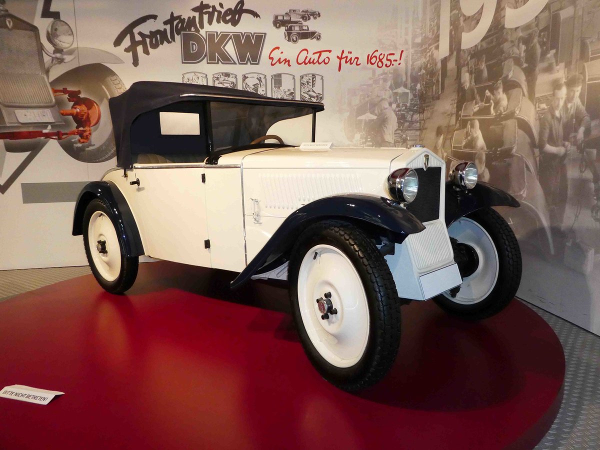 =DKW Front F1, Bj. 1931, 584 ccm, 18 PS, gesehen im August Horch Museum Zwickau, Juli 2016.