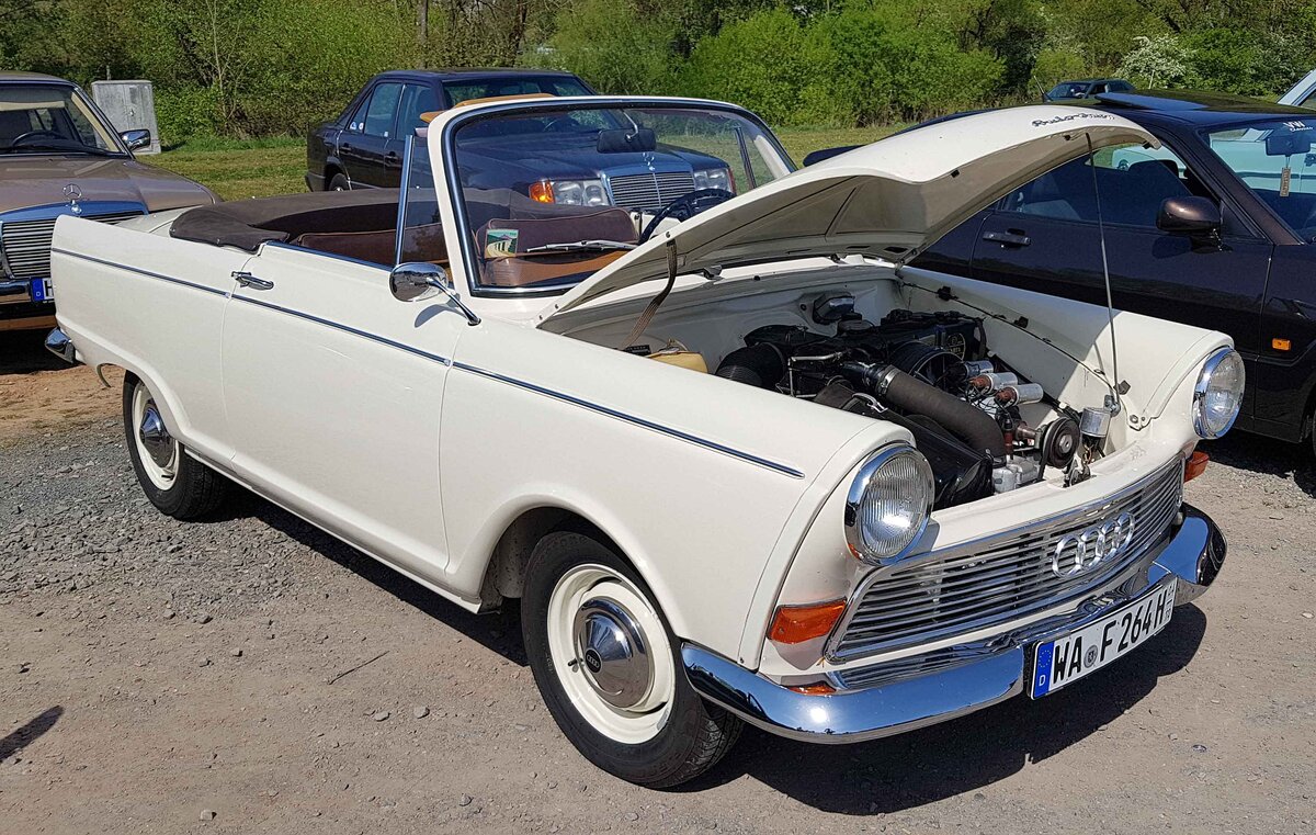 =DKW Junior Cabrio, gesehen bei der Oldtimerveranstaltung in Frankenberg/Eder. Mai 2024