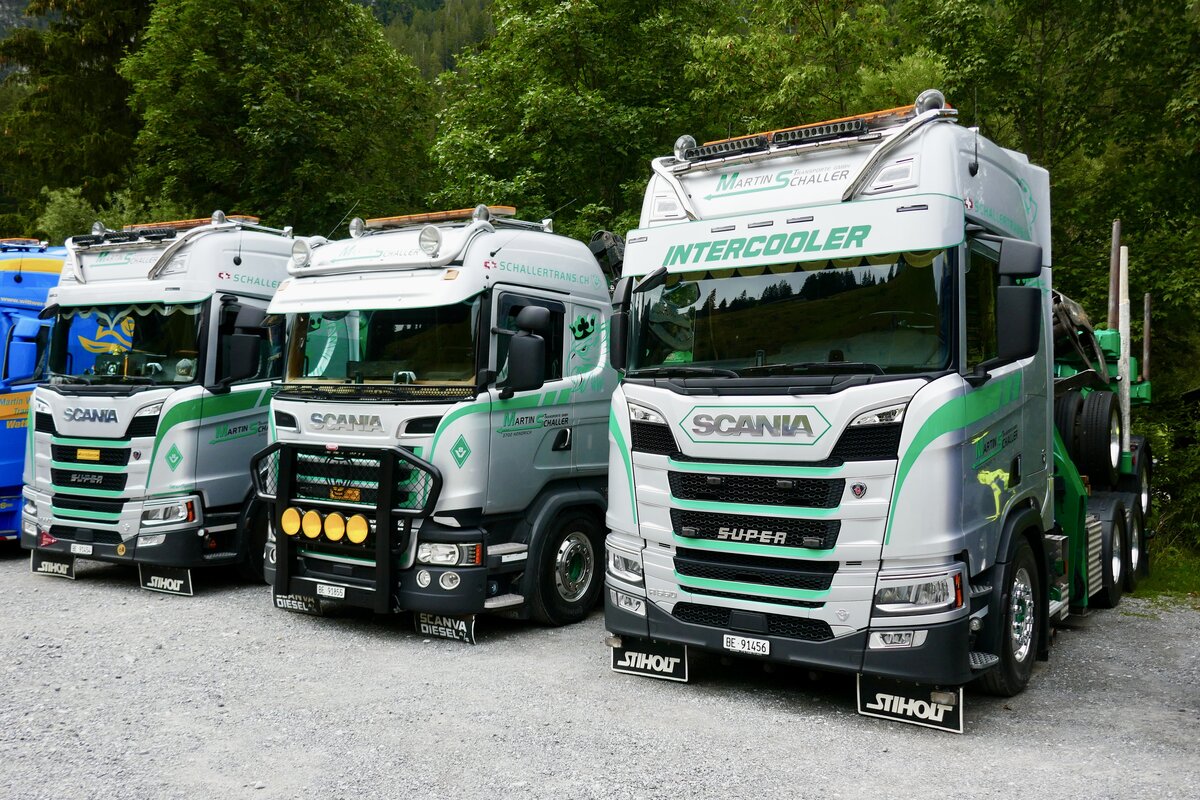 Drei Scania Holztransporter von Martin Schaller am 29.8.26 beim Diemtigtaler Truck Treff.