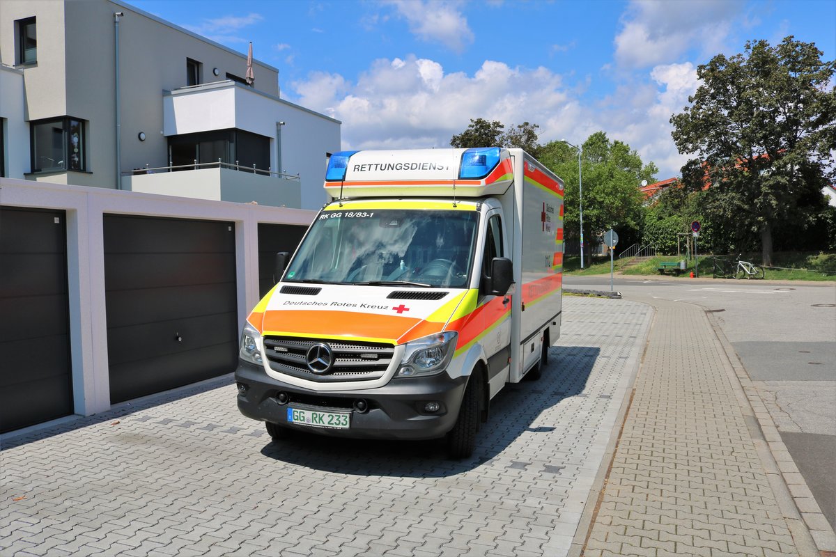 DRK Mercedes Benz Sprinter am 16.06.19 beim Tag der offenen Tür der Feuerwehr Bischofsheim