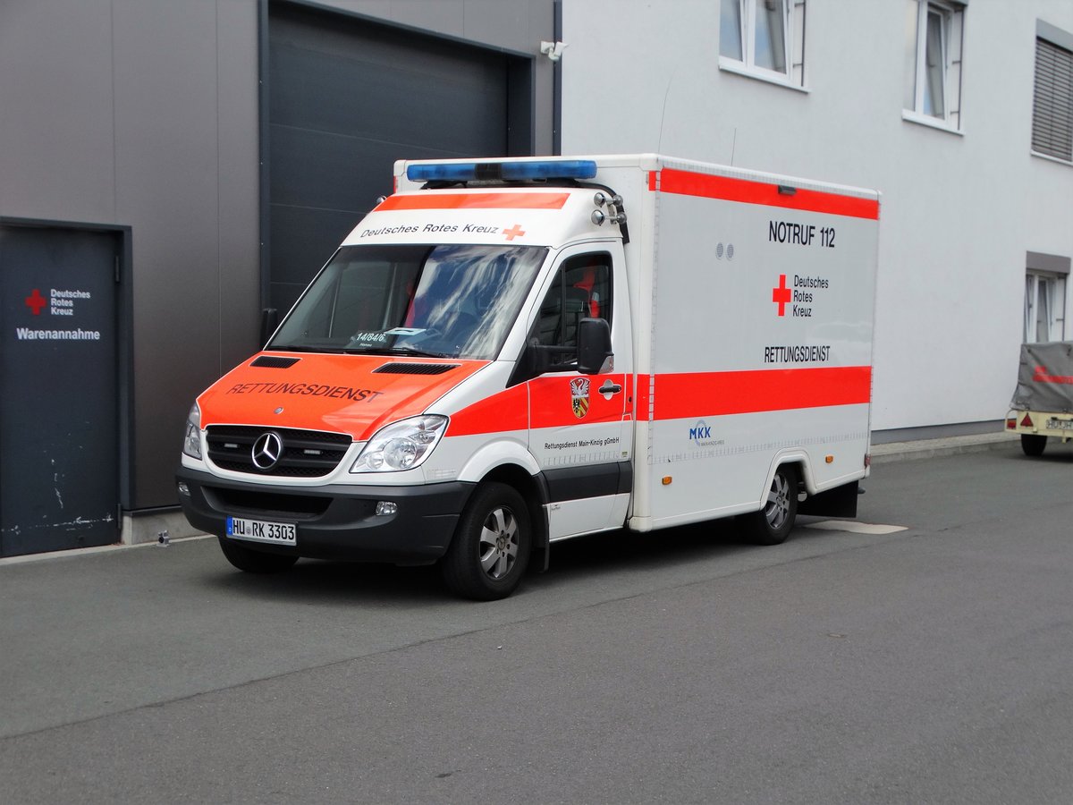 DRK Mercedes Benz Sprinter RTW am 18.06.17 beim Tag der Offenen Tür der Feuerwehr Hanau Mitte