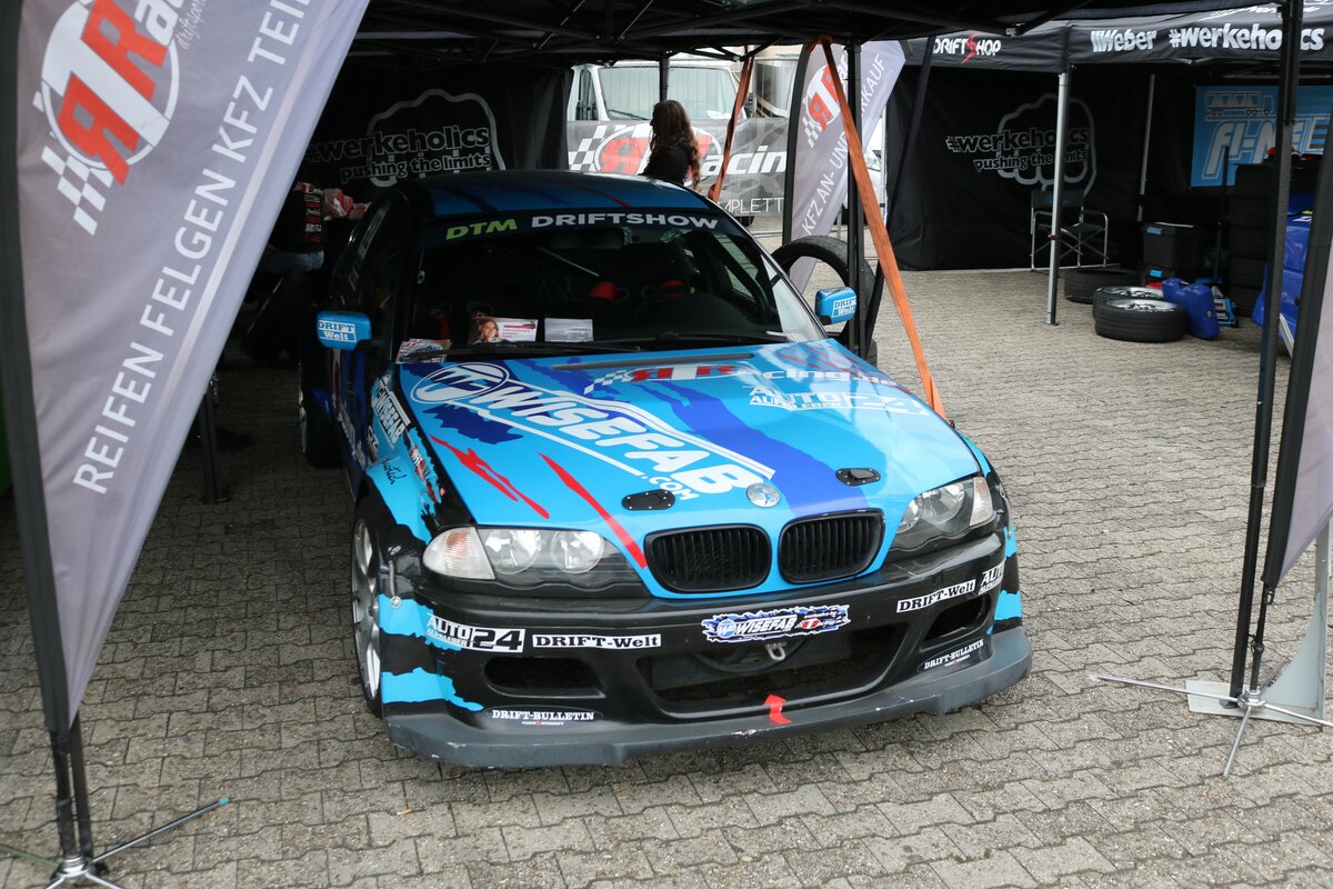 DTM Drift Show BMW 3er am 03.10.21 in Hockenheim im Fahrerlager