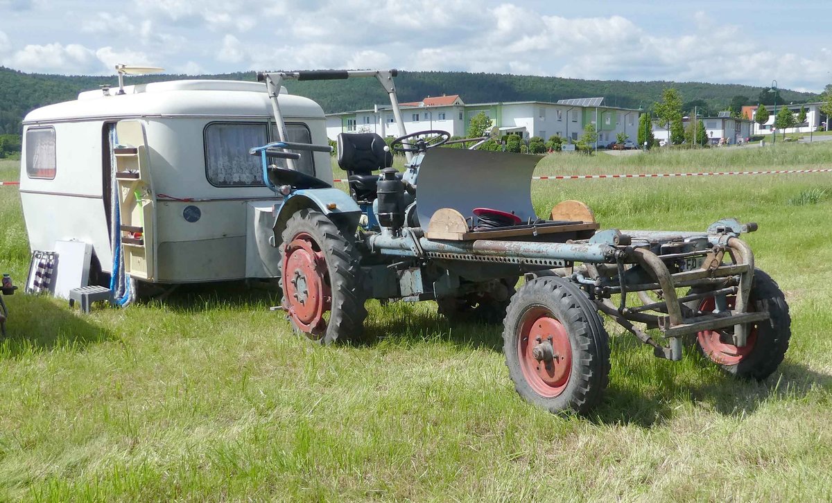 =Eicher Kombi, ausgestellt bei der Traktorenaustellung der Fendt-Freunde Bad Bocklet im Juni 2019