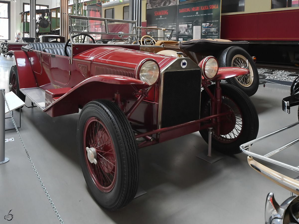 Ein aus dem Jahr 1923 stammender Lancia Lambda war Mitte August 2020 im Verkehrszentrum des Deutschen Museums in München ausgestellt.