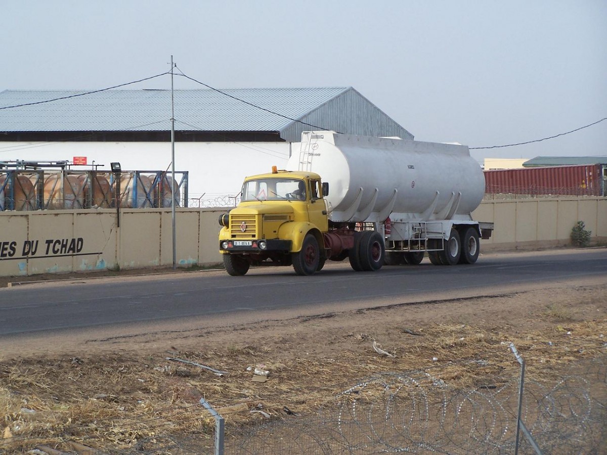 Ein Berliet (könnte ein GR sein) bei N'Djamena (Chad) am 22/03/2013.