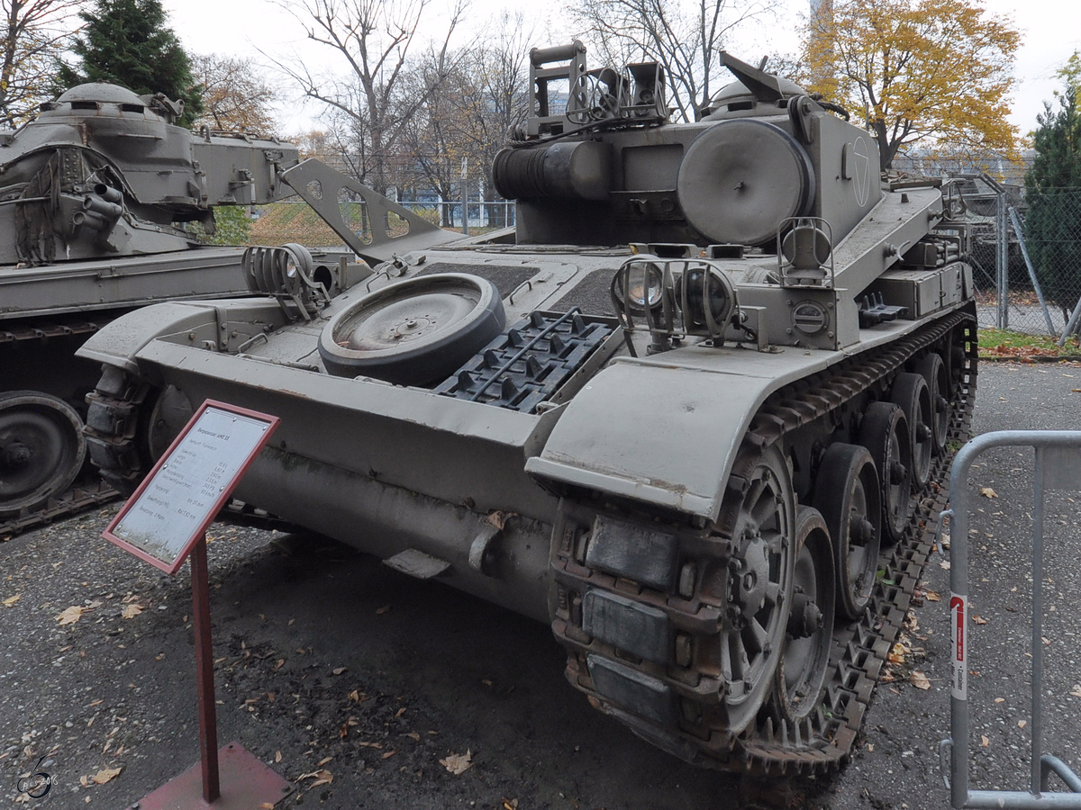 Ein DEFA AMX 55 Bergepanzer im Heeresgeschichtlichen Museum Wien (November 2010)