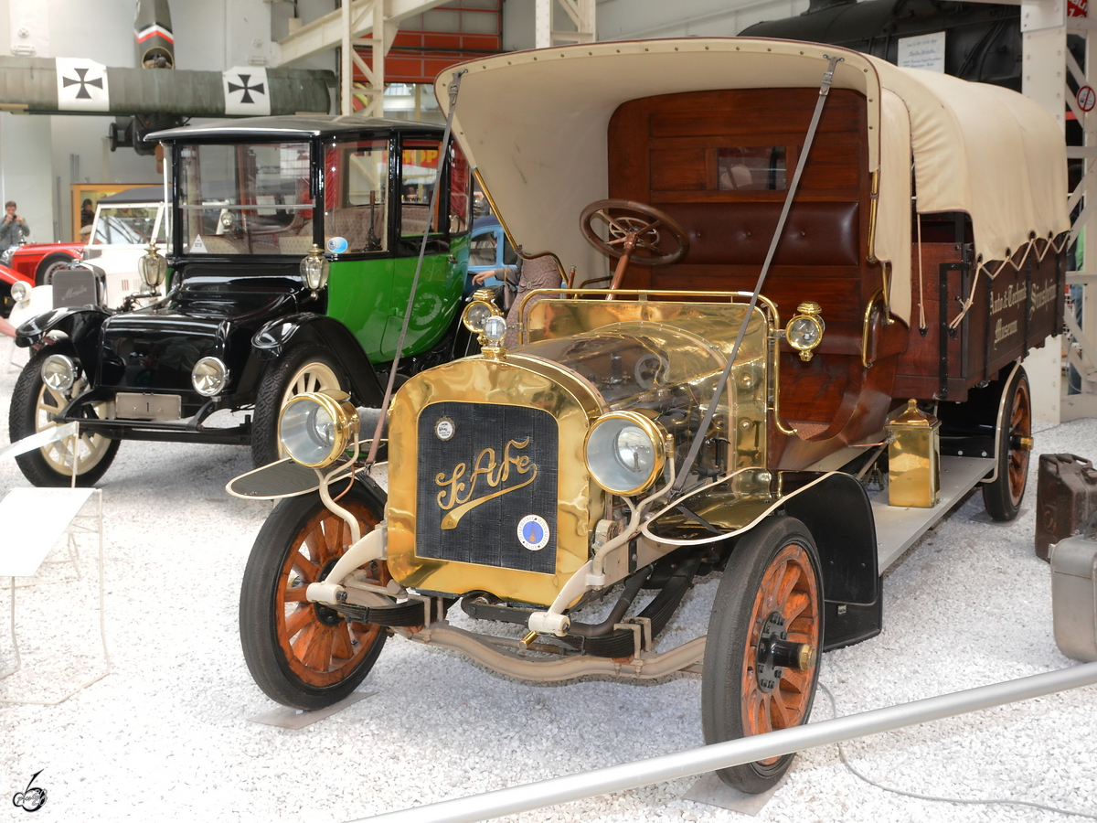 Ein Gaggenau LKW aus dem Jahr 1909 war Mitte Mai 2014 im Technik-Museum Speyer zu sehen.