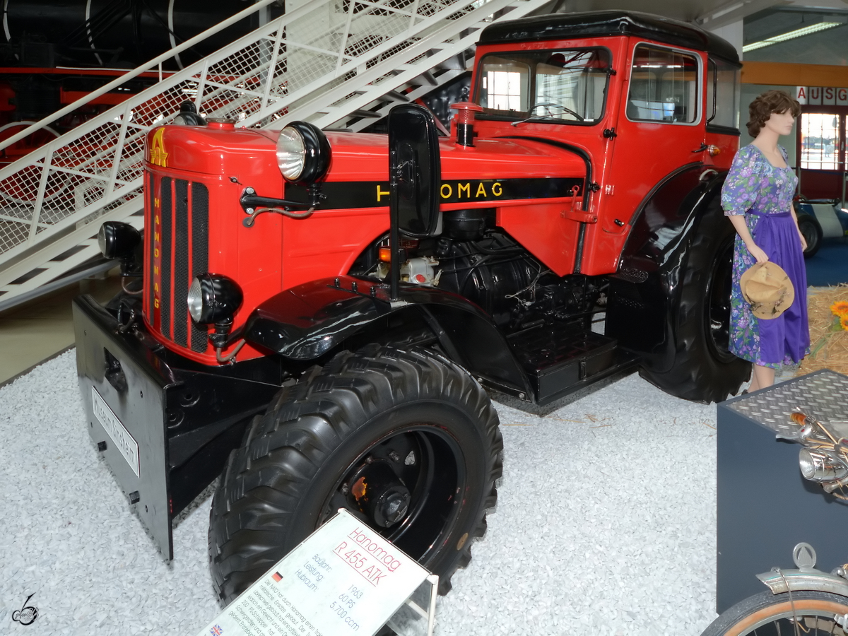 Ein Hanomag R 455 ATK von 1963 steht im Technik-Museum Speyer. (Mai 2014)