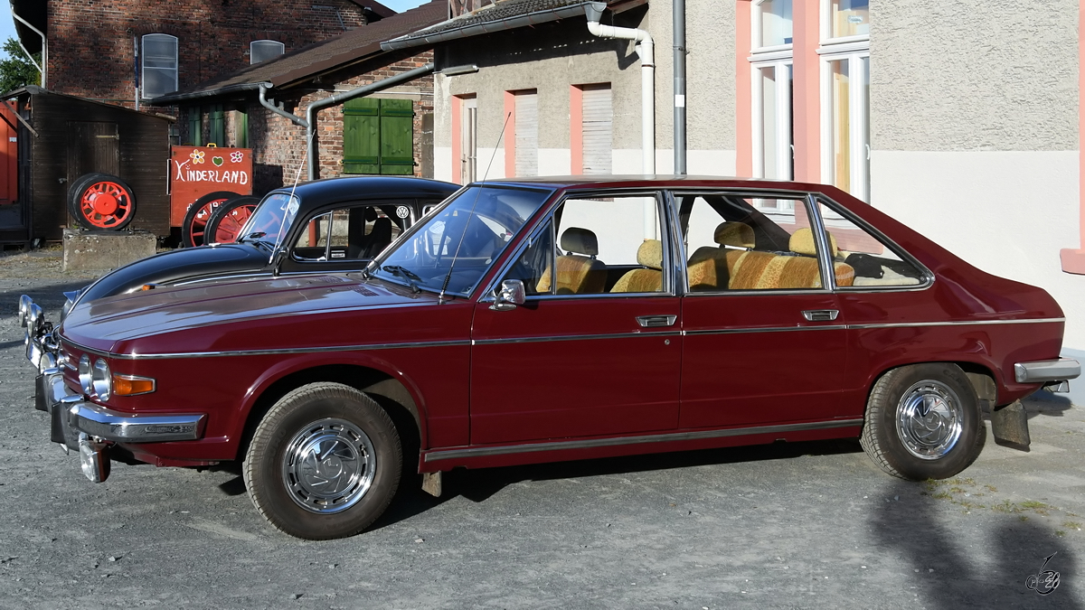 Ein hervoragend erhaltener Tatra 613 war Mitte September 2019 in Darmstadt anzutreffen.