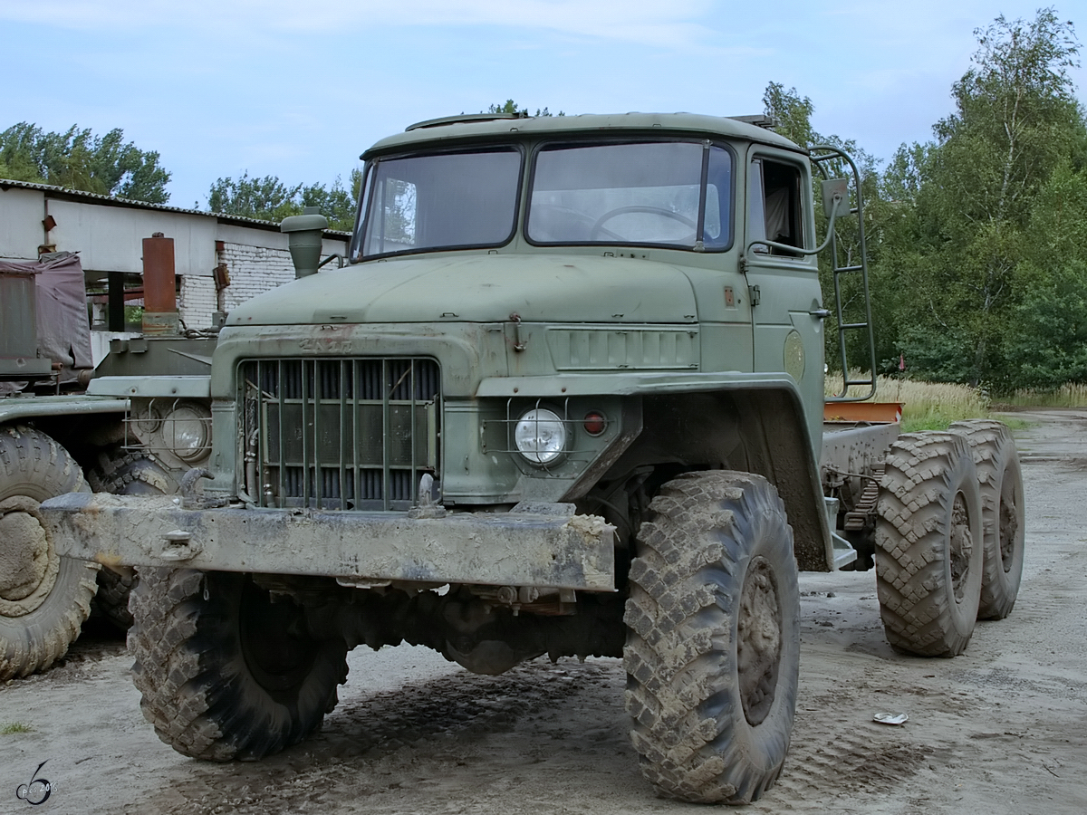 Ein Lastkraftwagen Ural-375D im Technik Museum Pütnitz. (August 2006)