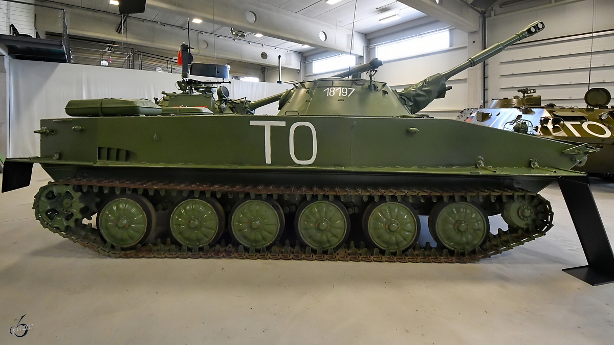 Ein leichter, schwimmfähiger Panzer vom Typ PT-76B stand Ende August 2019 im Park der Militärgeschichte in Pivka.