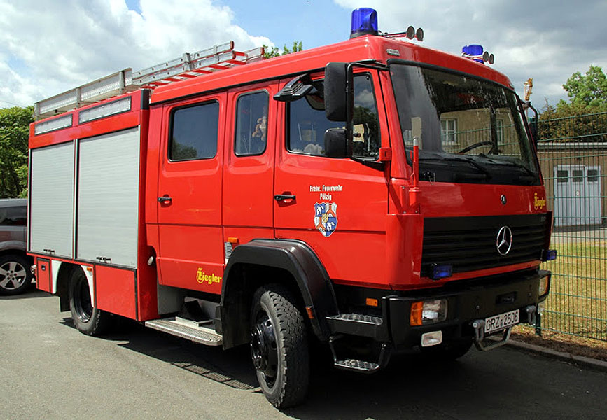 Ein Löschgruppenfahrzeug LF 16/TS der Freiwillige Feuerwehr Pölzig. 01.05.2015