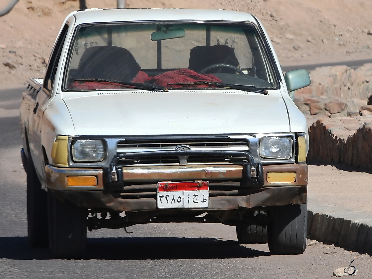 Ein Pick Up von Toyota Mitte Dezember 2018 auf der Sinai-Halbinsel.