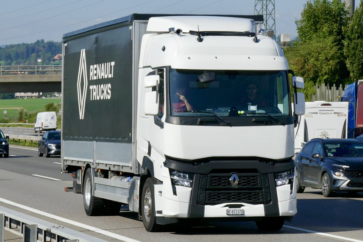 Ein Renault nit Pritschenaufbau von Renault Trucks am 11.9.26 bei Grauholz.